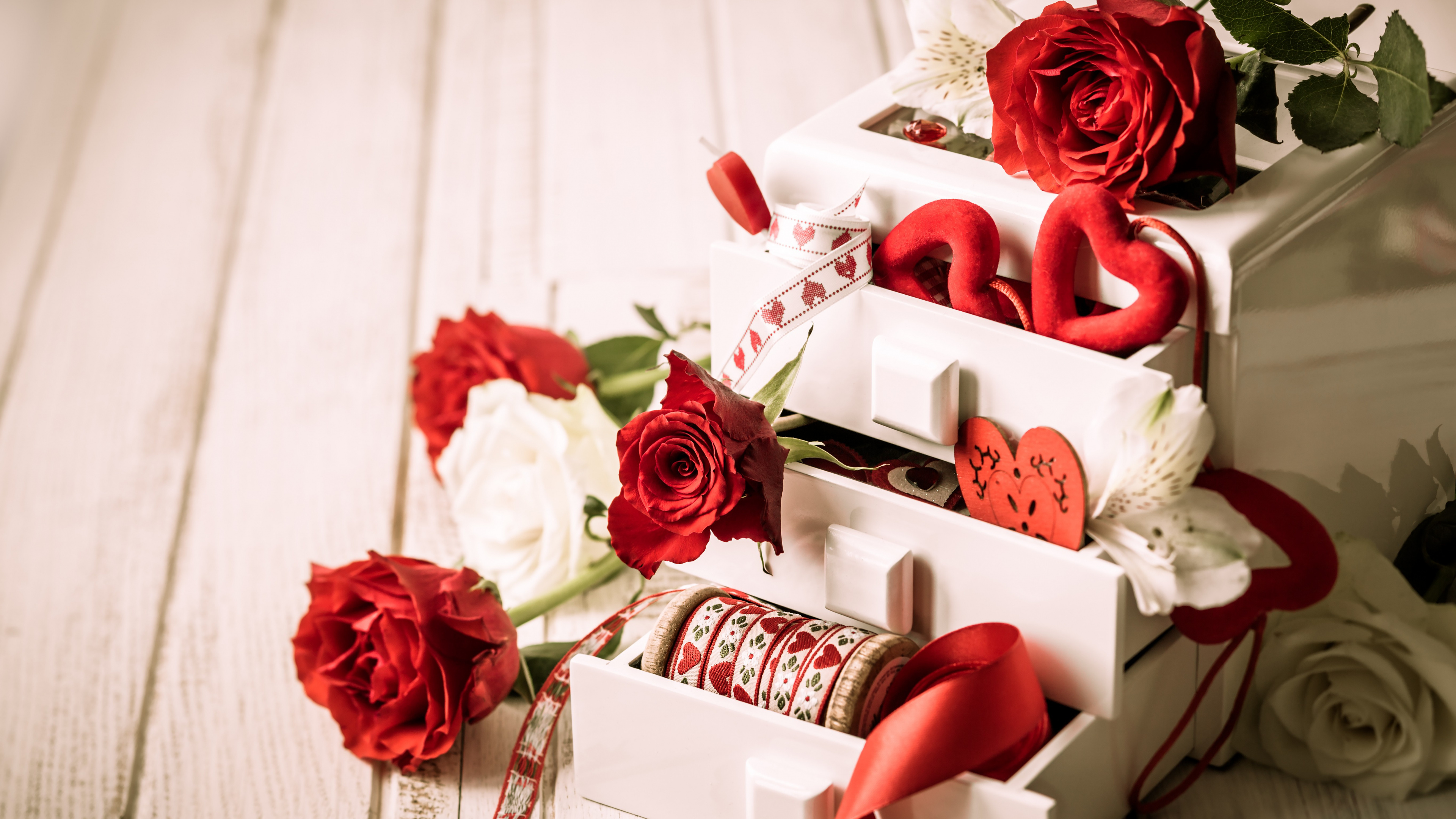 Romance, Heart, Valentines Day, Red, Rose. Wallpaper in 3840x2160 Resolution