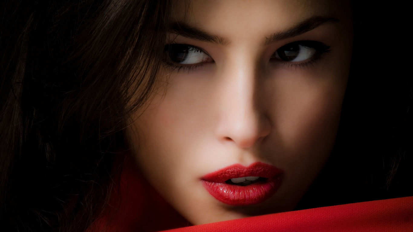 Gesicht, Lippe, Haar, Augenbraue, Schönheit. Wallpaper in 1366x768 Resolution