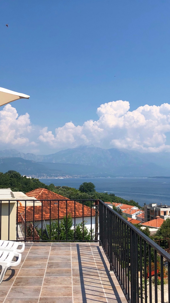 Immobilie, Tourismus, Outdoor-Möbel, Startseite, Haus. Wallpaper in 720x1280 Resolution