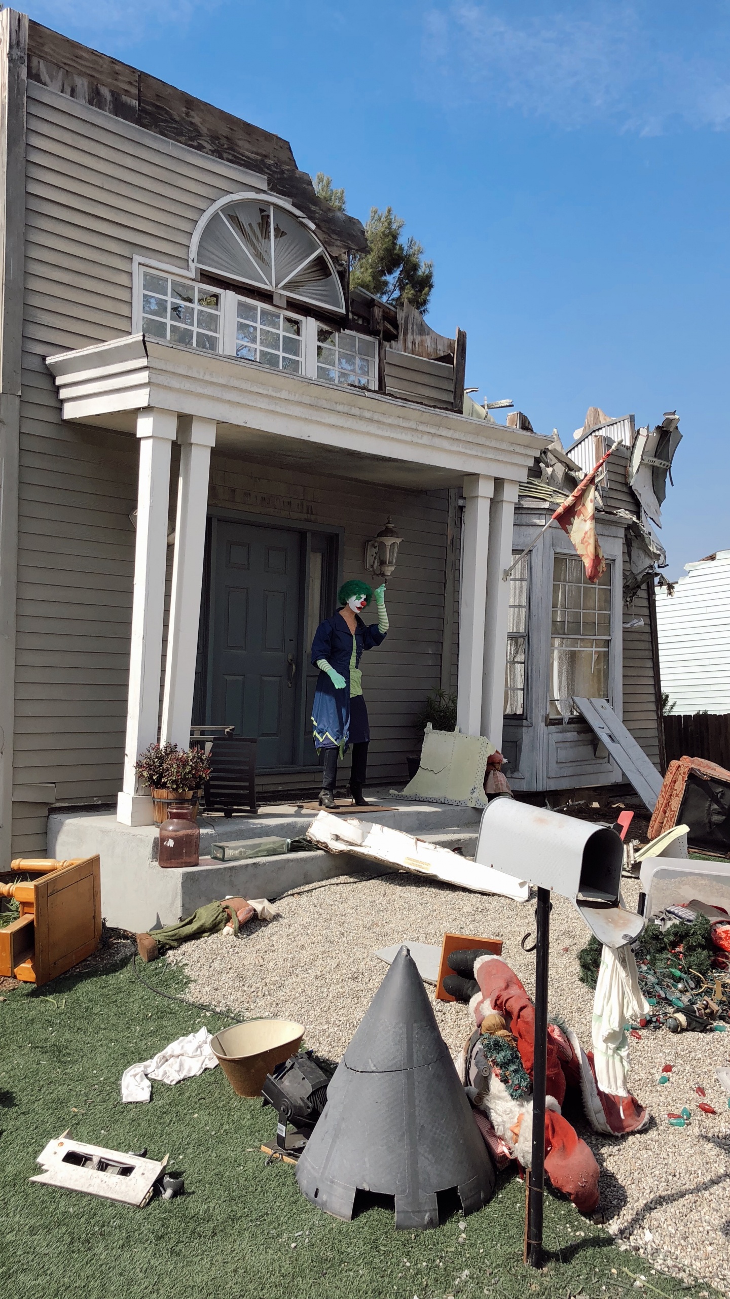 的房子, 屋顶, 院子里, 草坪, 后院 壁纸 1440x2560 允许