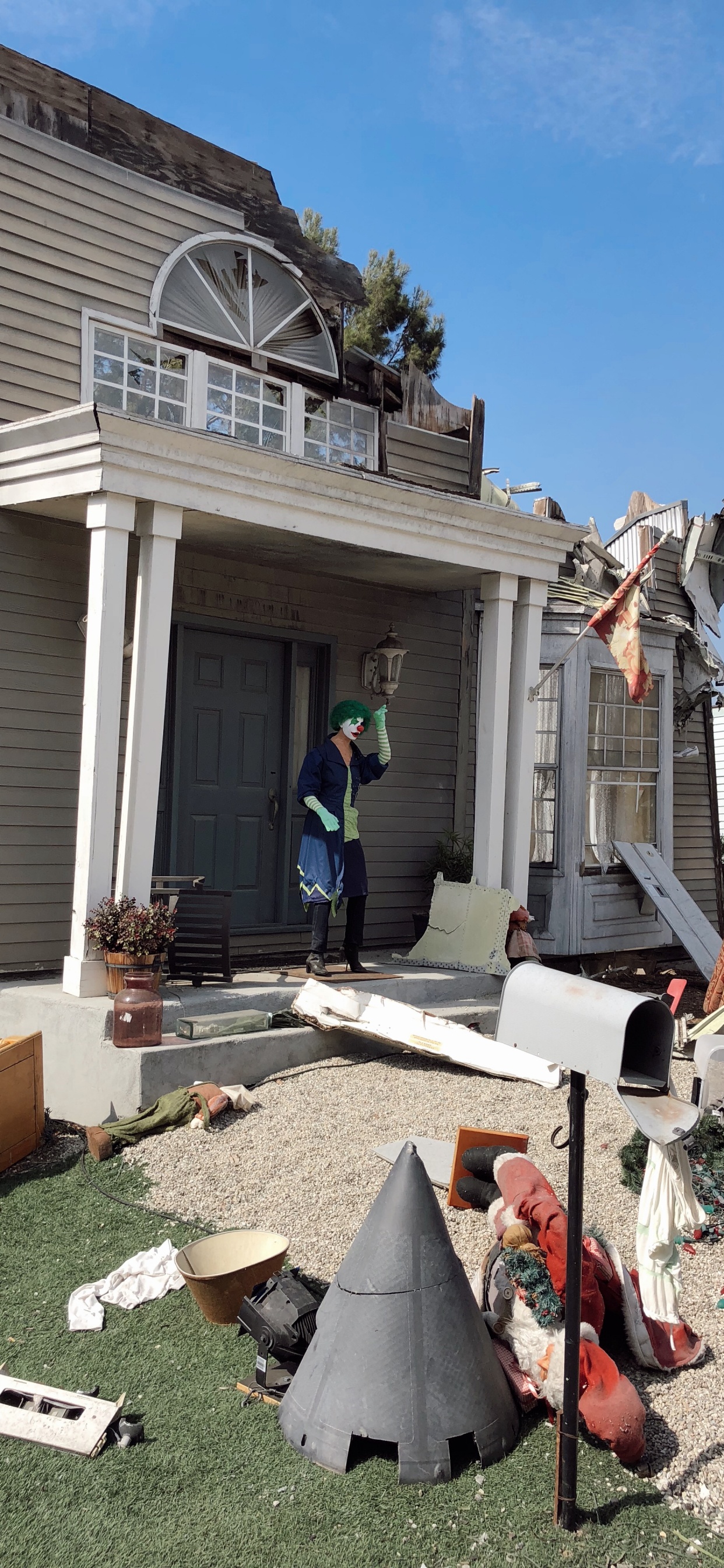 House, Building, Home, Roof, Siding. Wallpaper in 1242x2688 Resolution