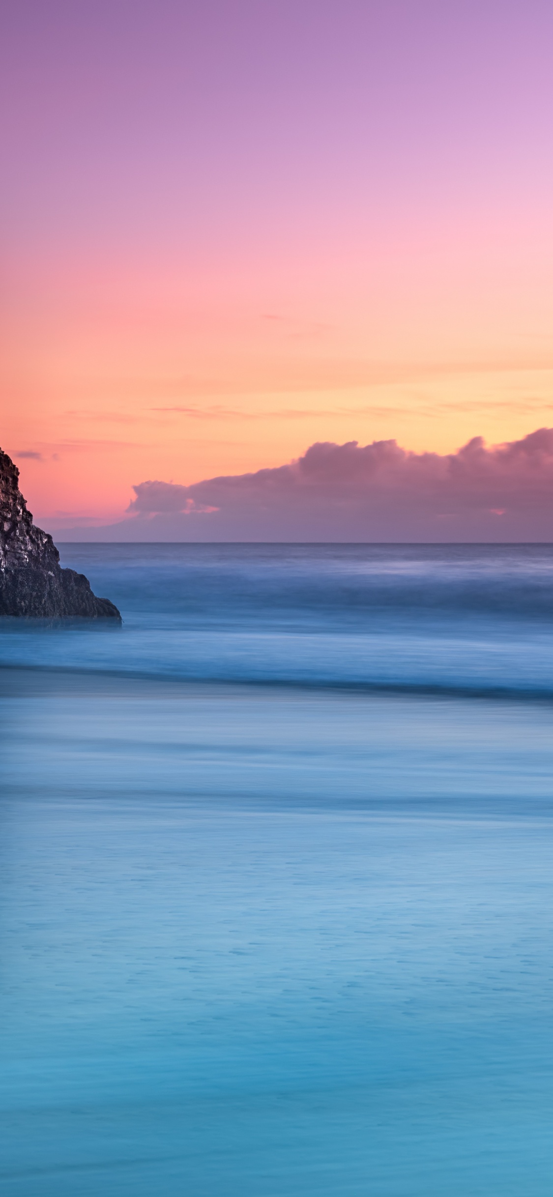 Water, Cloud, Atmosphere, Water Resources, Natural Landscape. Wallpaper in 1125x2436 Resolution