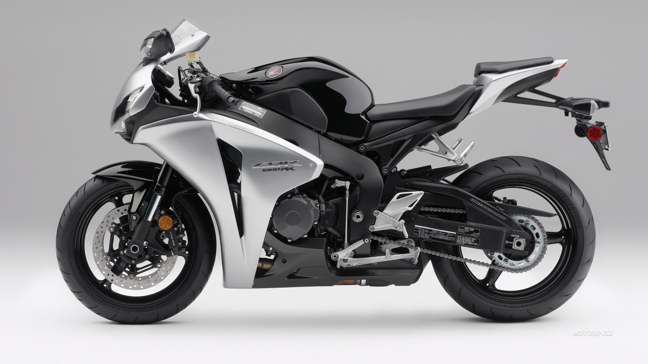 Black and Silver Sports Bike. Wallpaper in 1280x720 Resolution