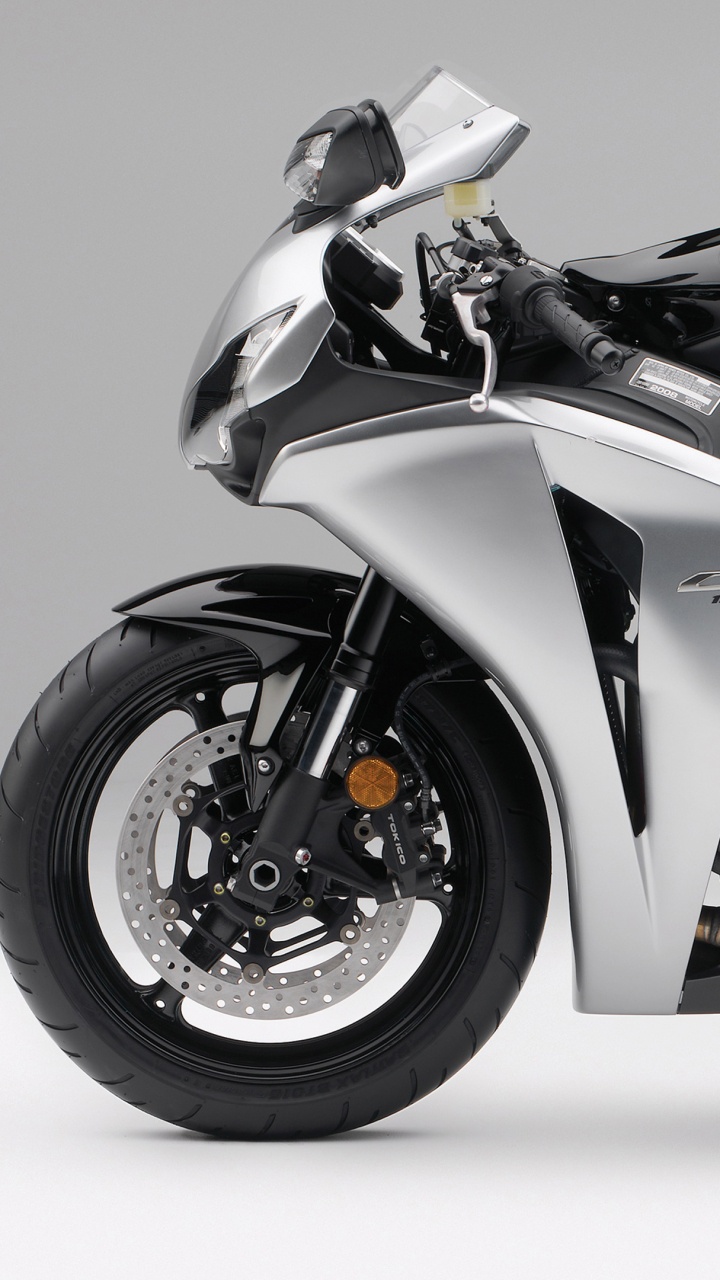 Black and Silver Sports Bike. Wallpaper in 720x1280 Resolution
