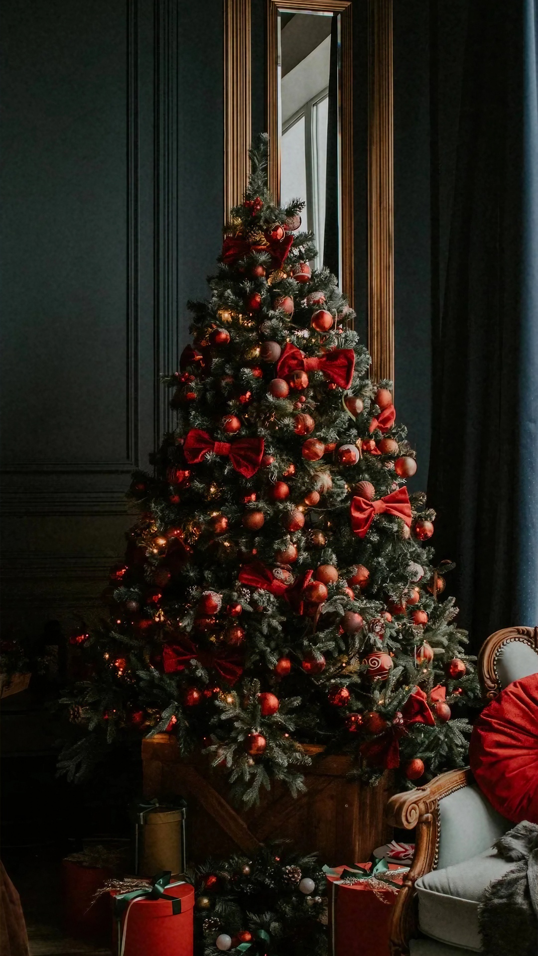 Christmas, Christmas Tree, Christmas Ornament, Christmas Tree With Red Baubles, Christmas Decoration. Wallpaper in 1080x1920 Resolution