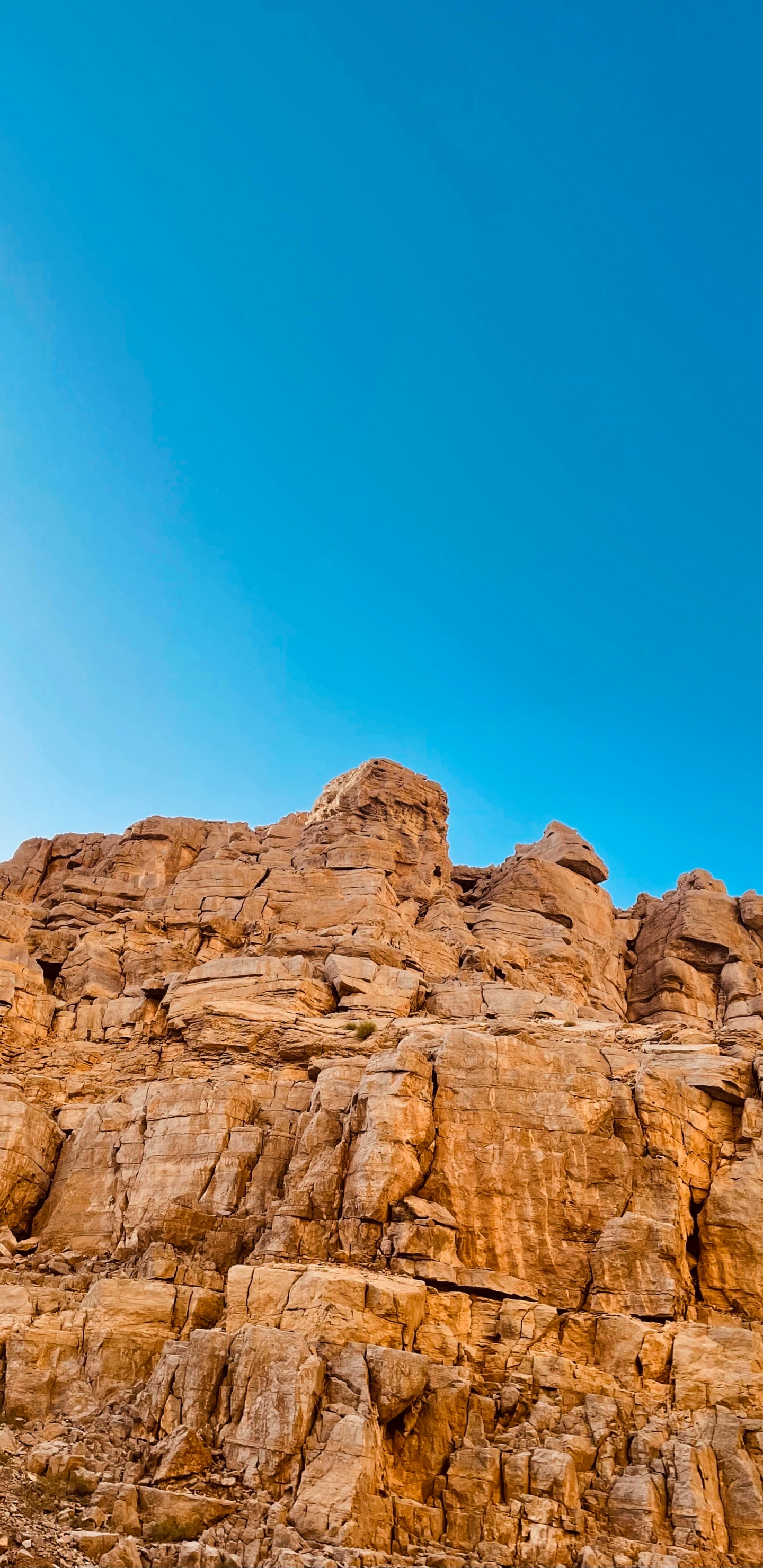 Badlands, Macaron, Outcrop, Geology, Sand. Wallpaper in 1440x2960 Resolution