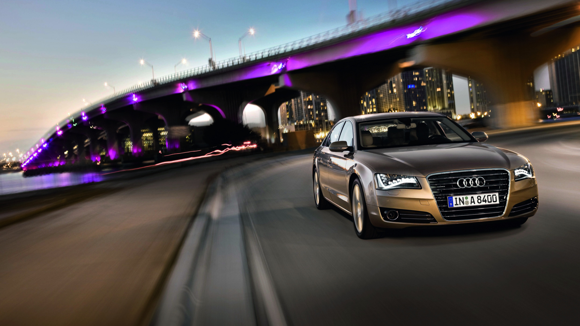 Weißer Audi r 8 Nachts Unterwegs. Wallpaper in 1920x1080 Resolution