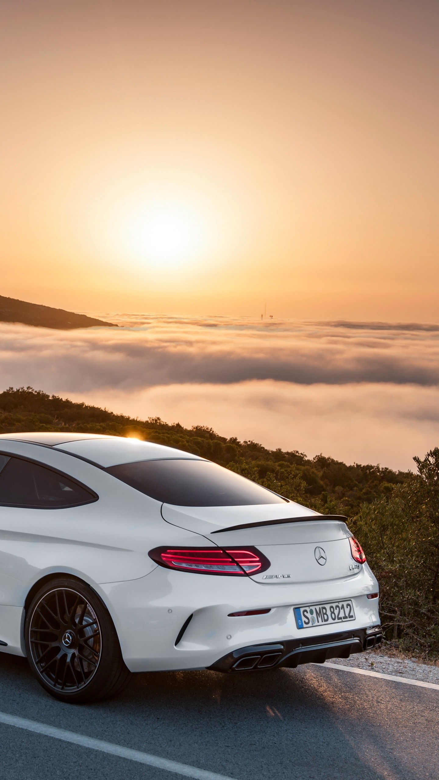 White Porsche 911 on Road During Daytime. Wallpaper in 1440x2560 Resolution