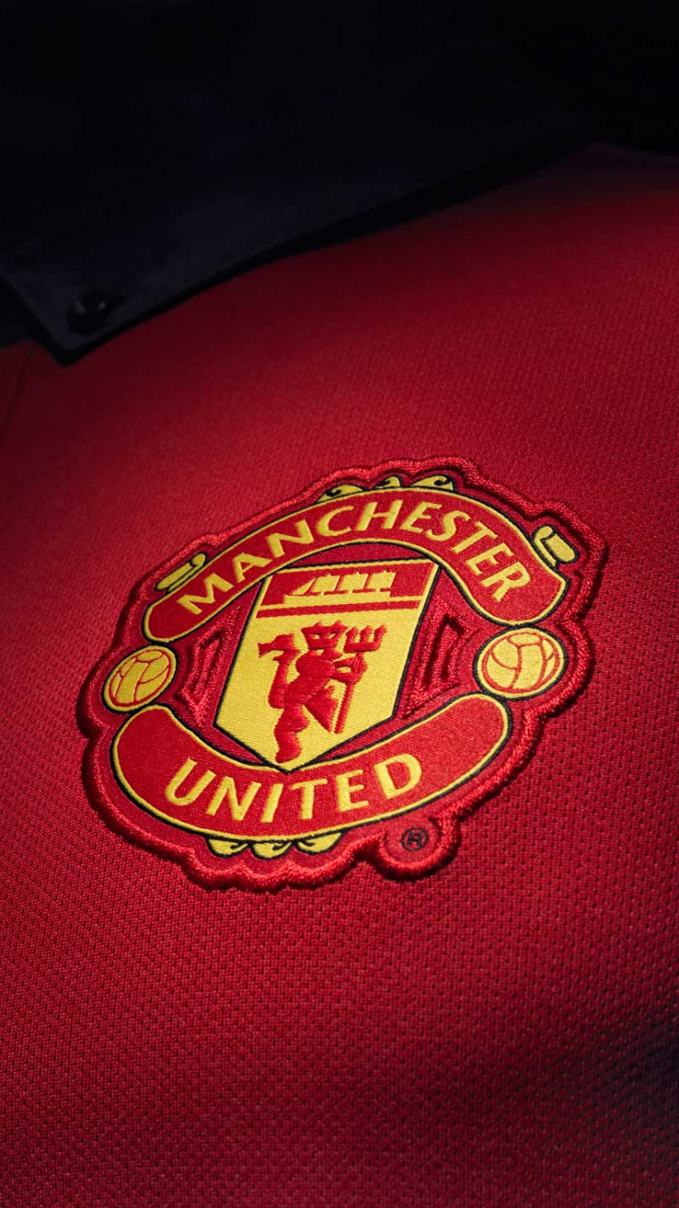 Red and Yellow Polo Shirt. Wallpaper in 750x1334 Resolution