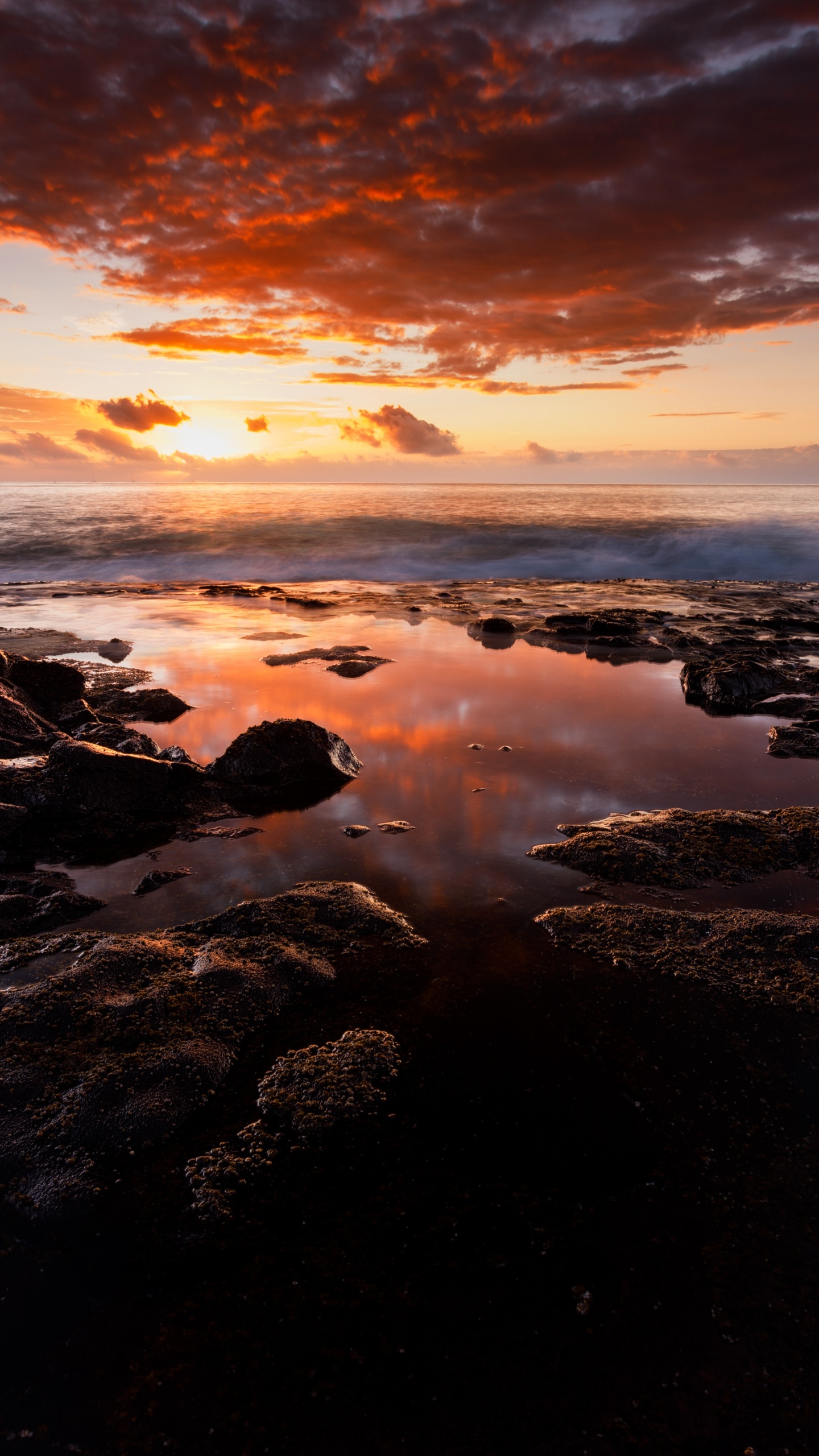 Eau, Atmosphère, Les Ressources en Eau, Afterglow, Paysage Naturel. Wallpaper in 1440x2560 Resolution