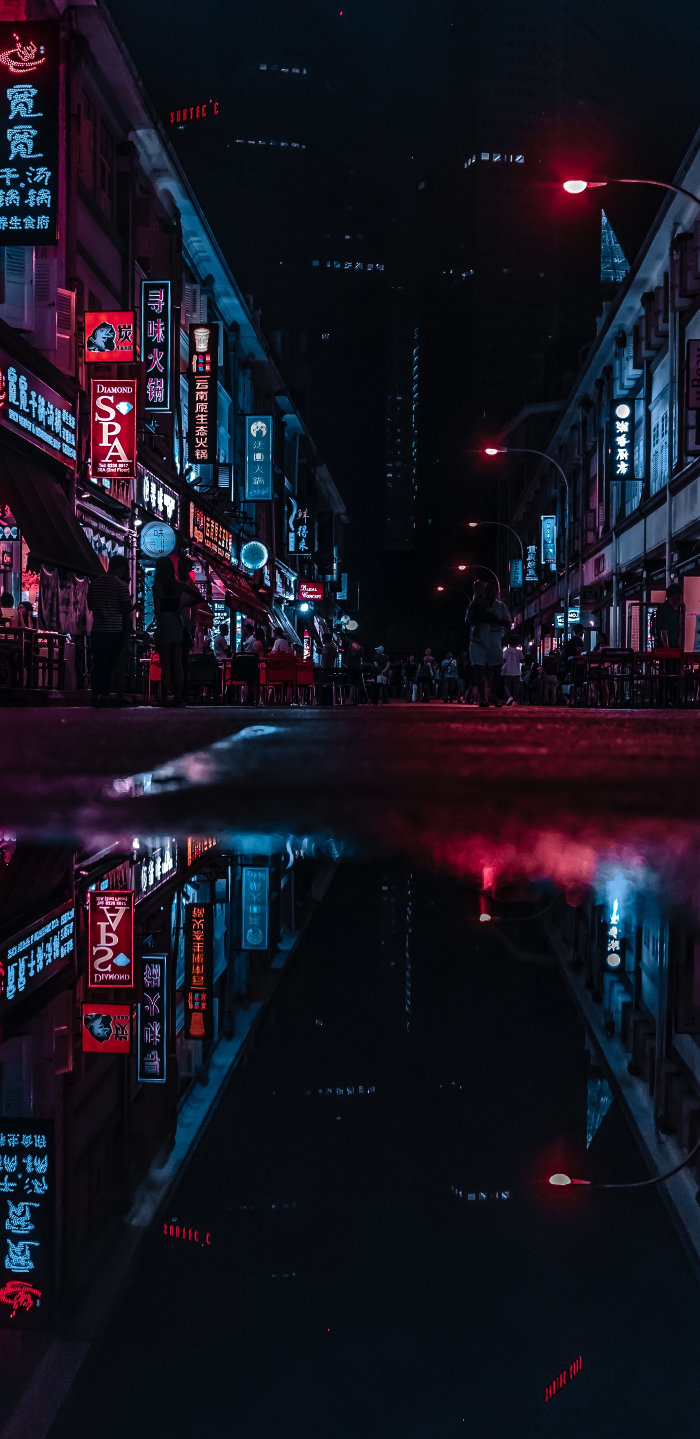 Bâtiment en Béton Rouge et Noir Pendant la Nuit. Wallpaper in 1440x2960 Resolution