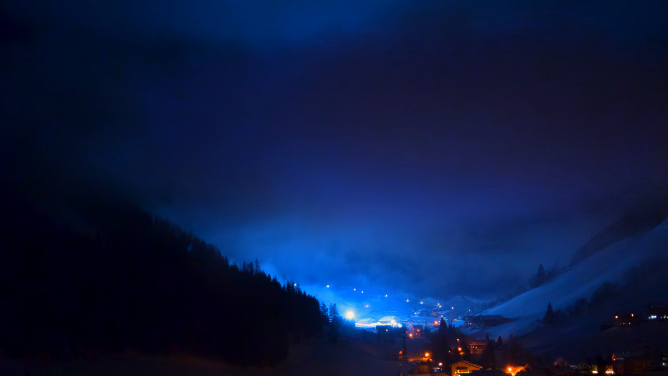 Darkness, Physics, Cloud, Atmosphere, Street Light. Wallpaper in 1366x768 Resolution