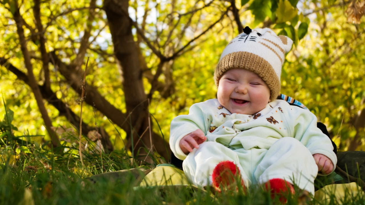 Infant, Child, Tree, Nature, Laughing Baby. Wallpaper in 1280x720 Resolution