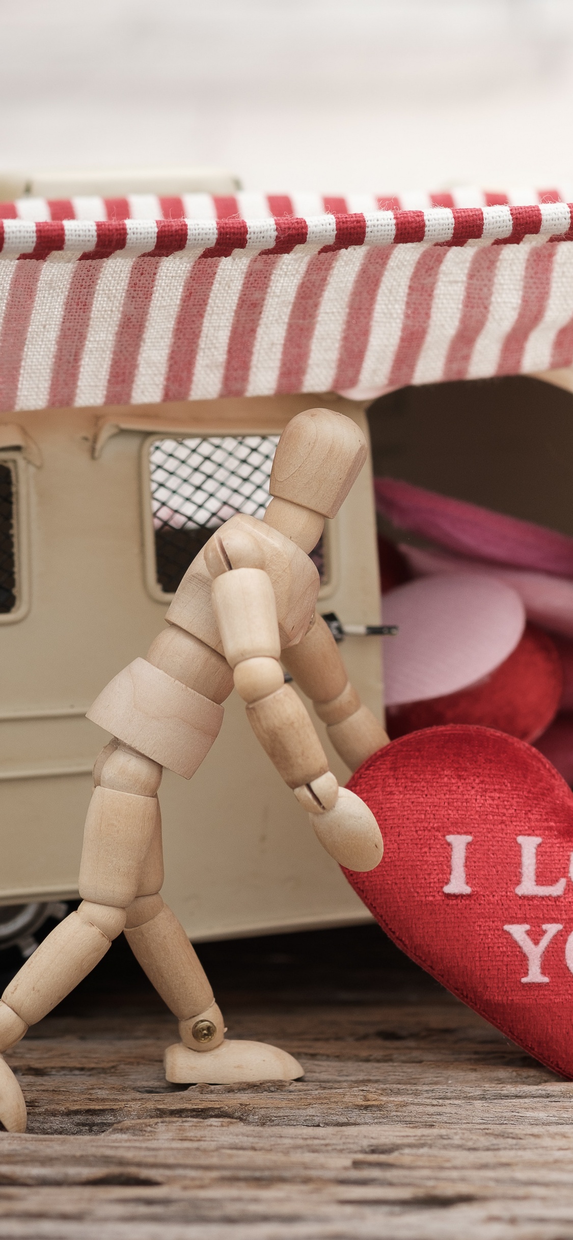 Valentines Day, Heart, Red, Love, Pink. Wallpaper in 1125x2436 Resolution