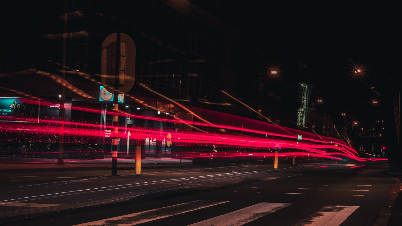 Red and White Light on Road During Night Time. Wallpaper in 1280x720 Resolution