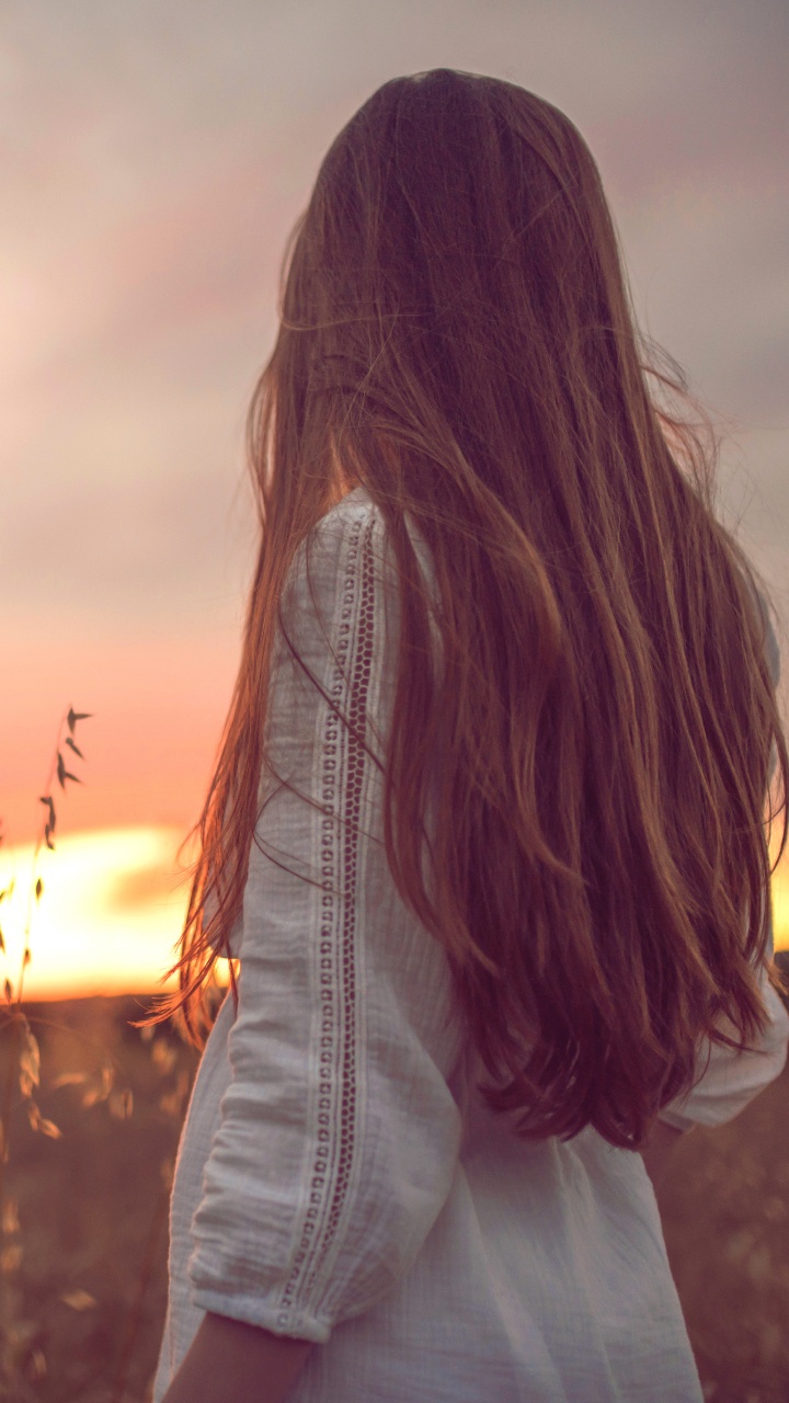 Hair, People in Nature, Long Hair, Beauty, Sunlight. Wallpaper in 720x1280 Resolution