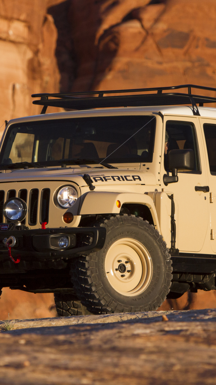 Weißer Und Schwarzer Jeep-Wrangler. Wallpaper in 750x1334 Resolution