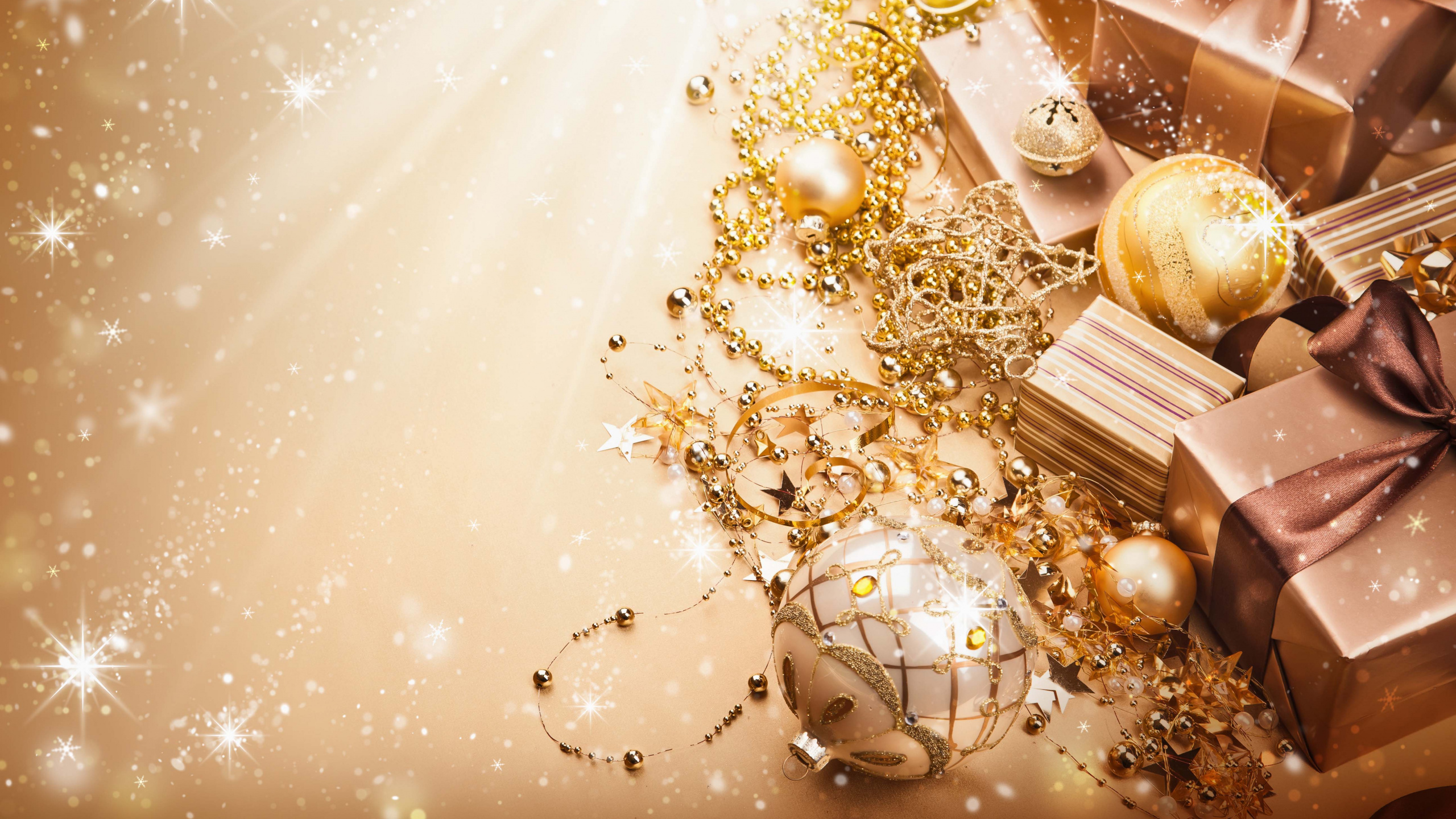 Christmas Decoration, Santa Claus, New Year, Ded Moroz, Christmas. Wallpaper in 2560x1440 Resolution