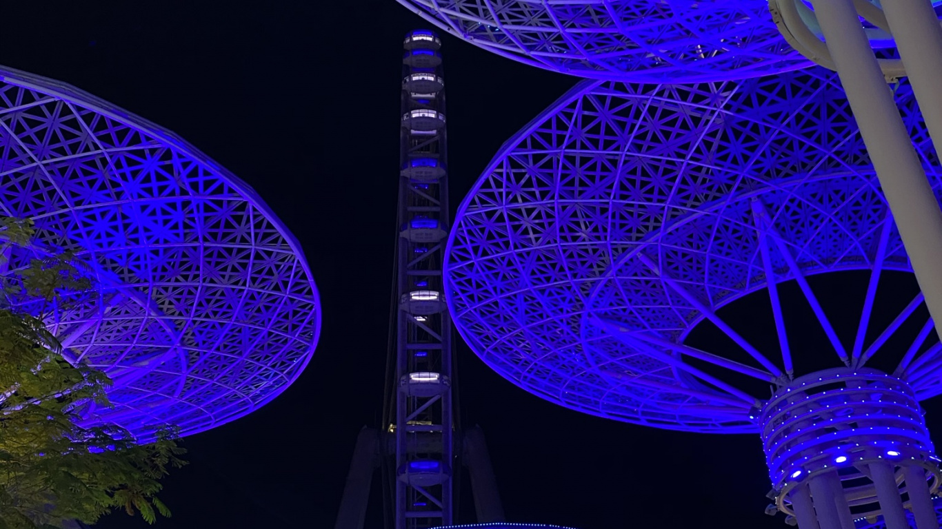 Singapore, Landmark, Blue, Purple, Majorelle Blue. Wallpaper in 1366x768 Resolution