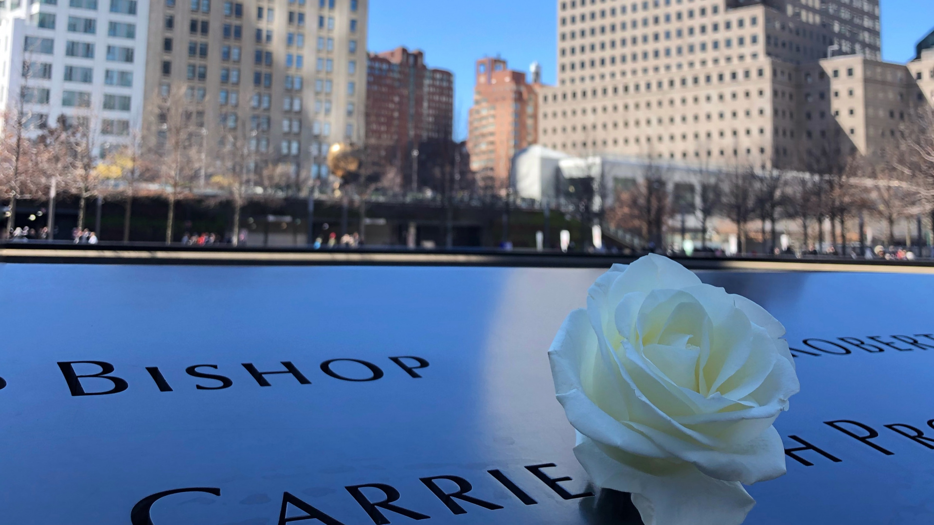 Bâtiment en Béton Blanc et Marron Pendant la Journée. Wallpaper in 1920x1080 Resolution