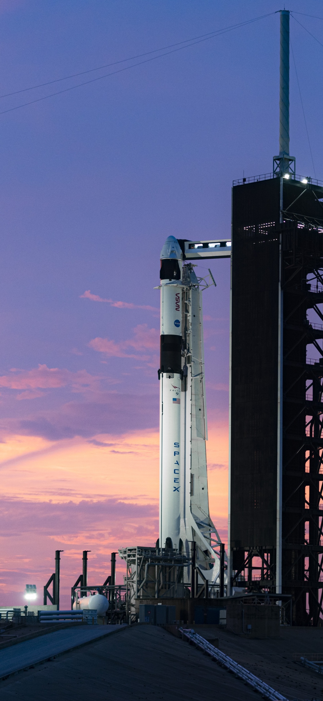 Starship, SpaceX, Espacio x, Spacex Tripulación-1, la Estación Espacial Internacional. Wallpaper in 1125x2436 Resolution