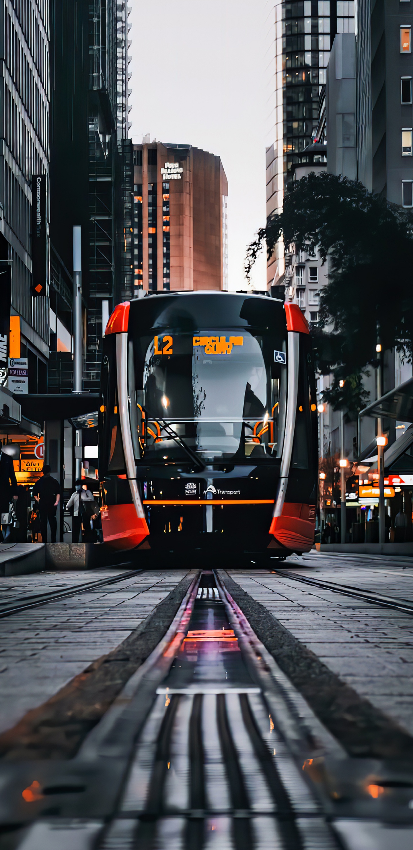 el Transporte Público, el Transporte Ferroviario, Transporte, Tranvía, Edificio. Wallpaper in 1440x2960 Resolution