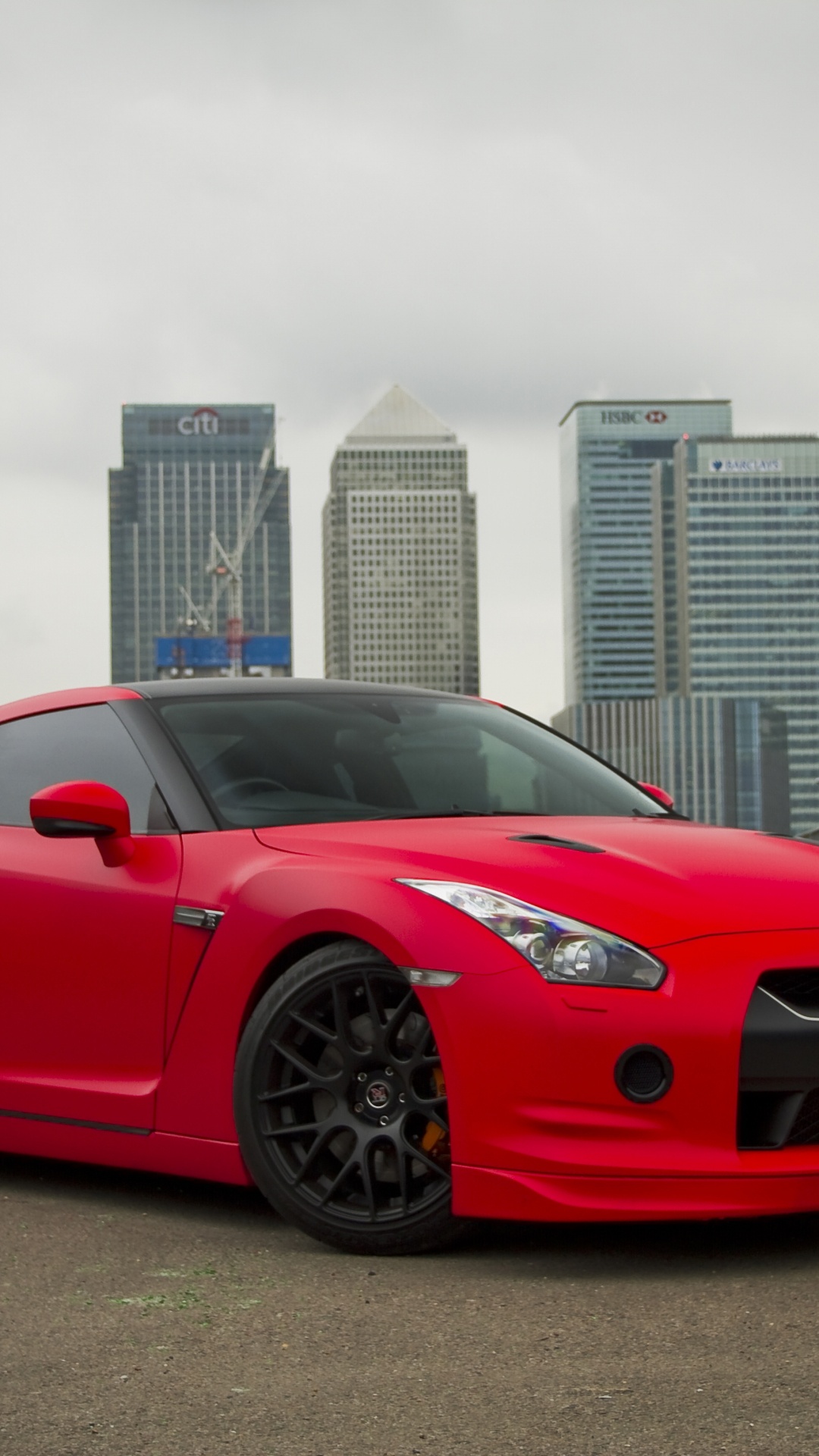 Rotes Bmw m 3 Coupe Auf Grauem Betonpflaster Geparkt. Wallpaper in 1080x1920 Resolution