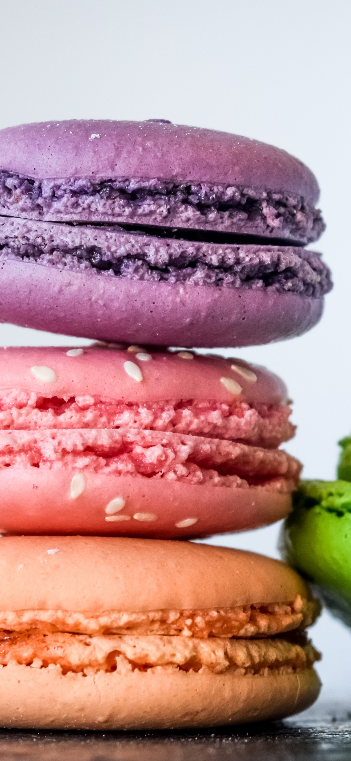 4 Beignets Bruns et Verts. Wallpaper in 1125x2436 Resolution