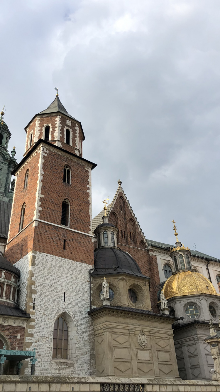 Wawel Kathedrale, Wawel Königliche Burg, Hauptmarkt, Kathedrale, Architektur. Wallpaper in 750x1334 Resolution