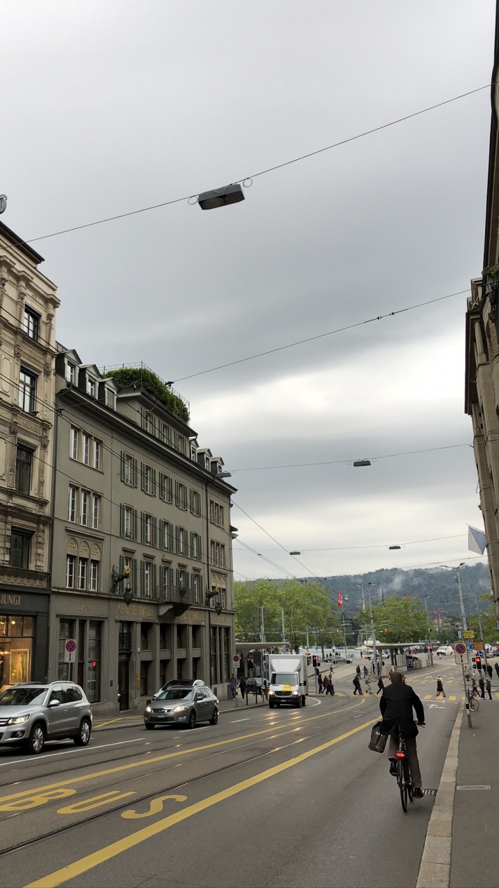 Road, Infrastruktur, Street, Stadt, Nachbarschaft. Wallpaper in 720x1280 Resolution