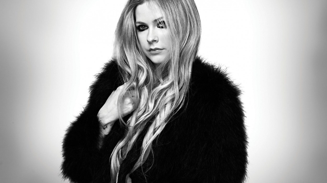 Avril Lavigne, Noir et Blanc, Face, Sourcil, Noir. Wallpaper in 1366x768 Resolution