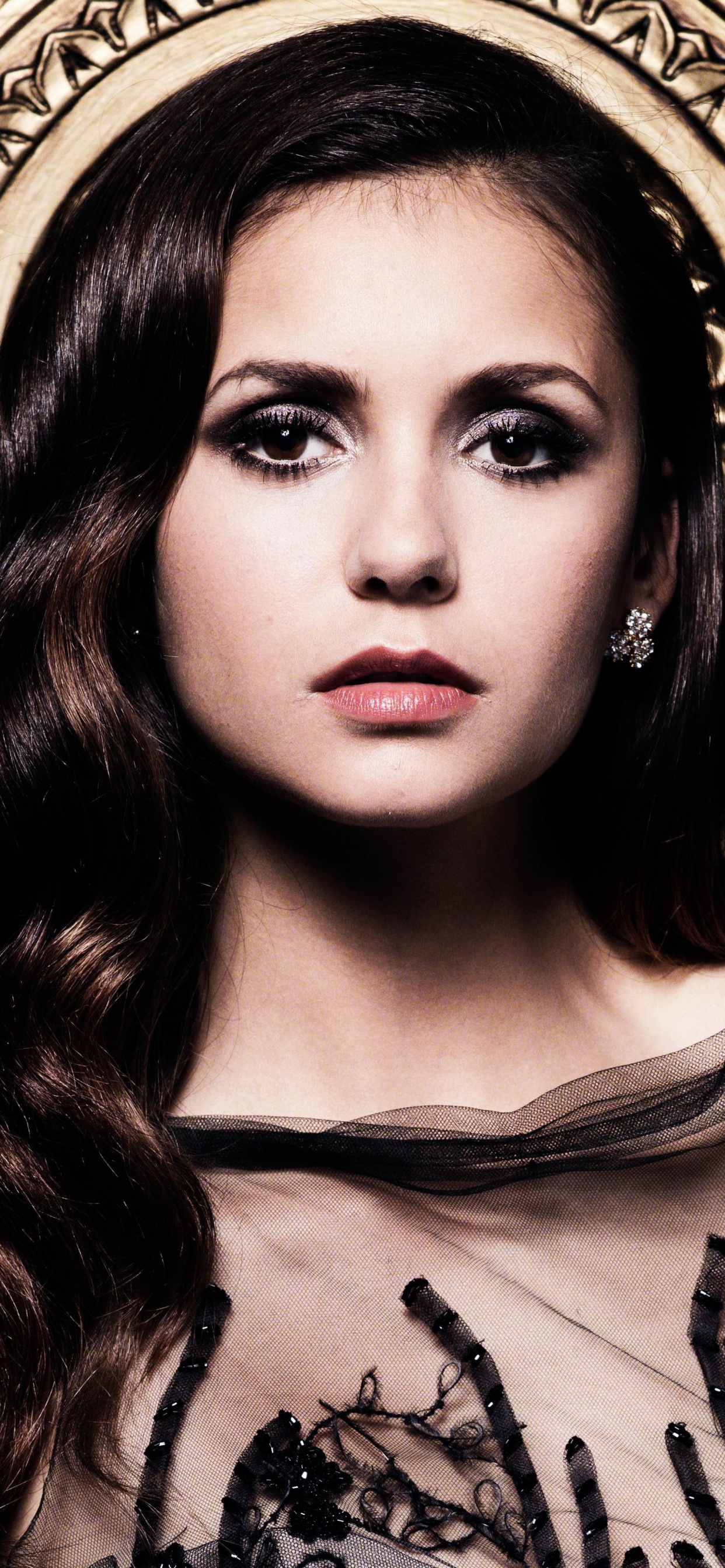 Nina Dobrev, le Journal D'un Vampire, Elena Gilbert, Damon Salvatore, The Vampire Diaries - Saison 4. Wallpaper in 1242x2688 Resolution