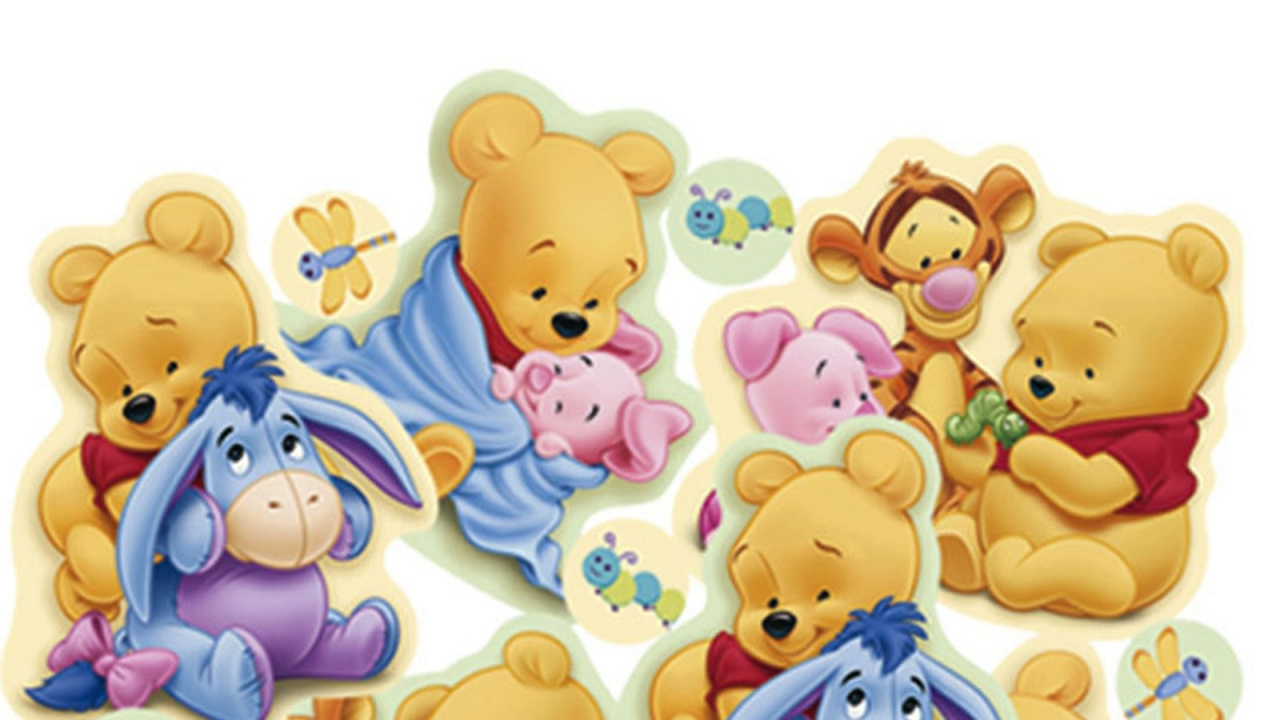 Brown Bear and Pink Pig Cartoon Characters. Wallpaper in 1280x720 Resolution