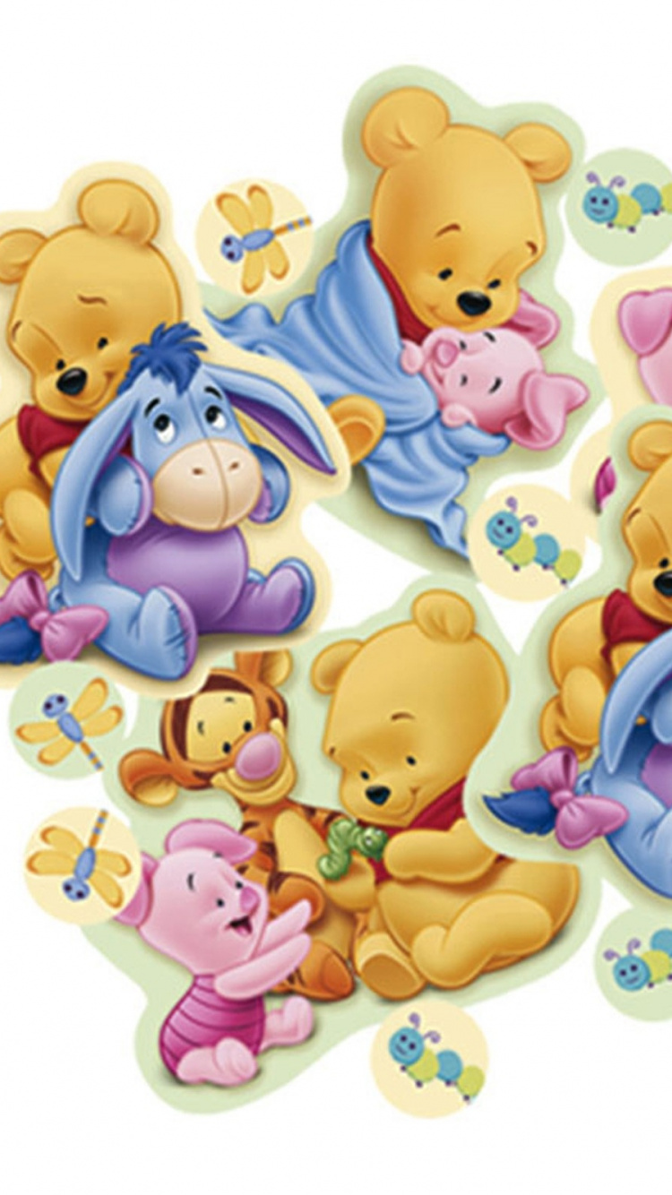 Brown Bear and Pink Pig Cartoon Characters. Wallpaper in 750x1334 Resolution