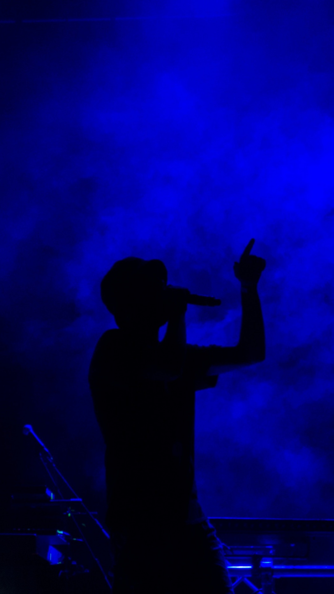 Singer Silhouette, Performance, Blue, Entertainment, Performing Arts. Wallpaper in 1080x1920 Resolution