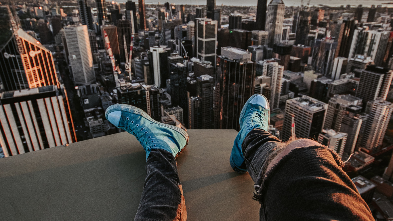 Willis Tower, Dopfunk, Coach, Shoe, Cloud. Wallpaper in 1366x768 Resolution