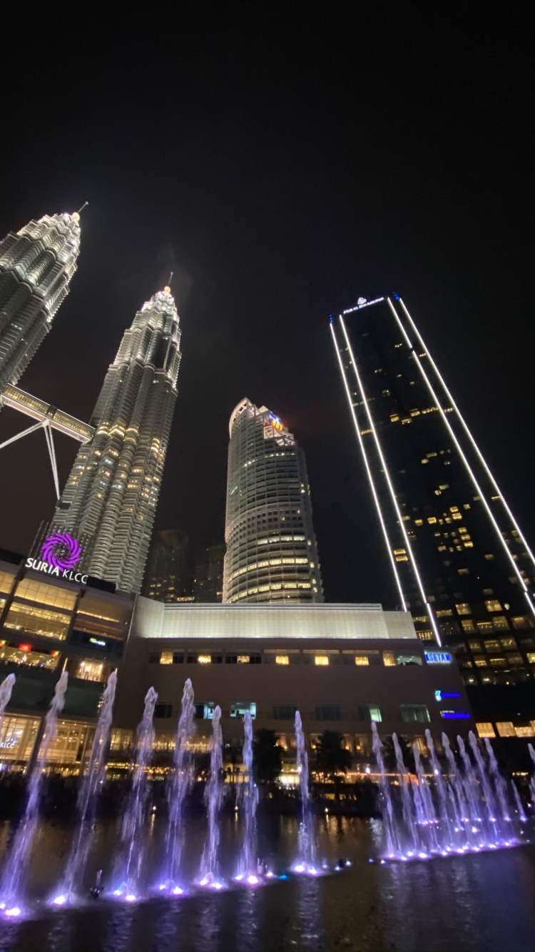 Petronas Towers, Kuala Lumpur, Malaysia, Petronas Twin Towers, Body of Water. Wallpaper in 750x1334 Resolution