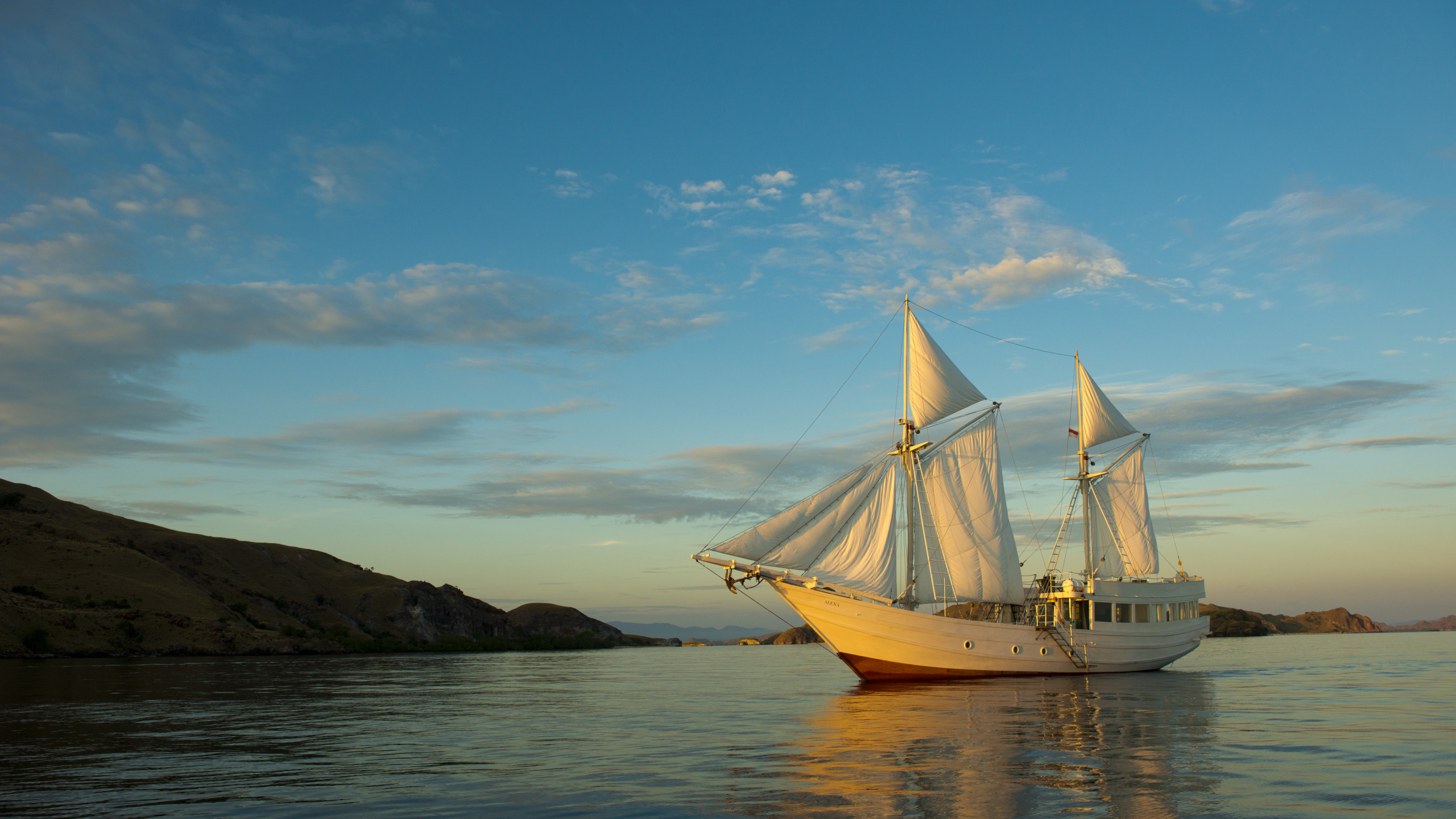 Yacht Charter, Viaje, Barco, el Transporte Del Agua, Goleta. Wallpaper in 2560x1440 Resolution