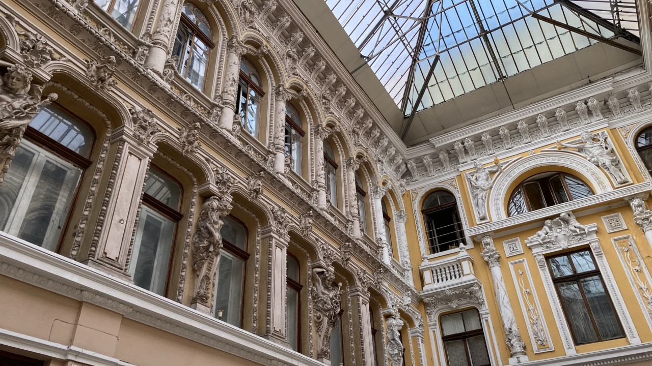 Durchgang Hotel, Klassische Architektur, Architektur, Fassade, Solatube. Wallpaper in 1280x720 Resolution