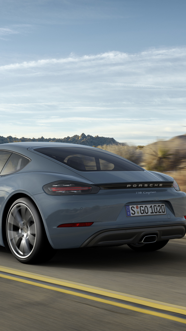 Schwarzer Audi r 8 Tagsüber Unterwegs. Wallpaper in 750x1334 Resolution