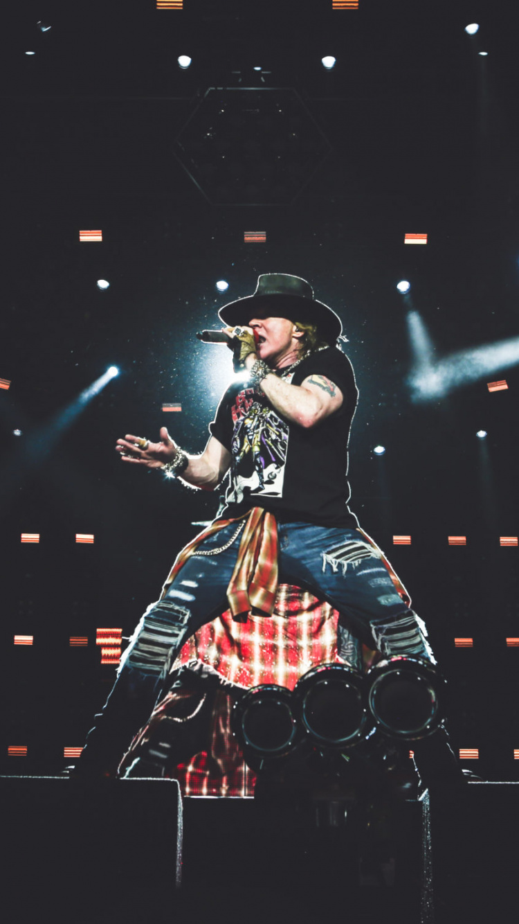 No en Esta Vida Gira, Guns N Roses, Concierto, Hard Rock, Rendimiento. Wallpaper in 750x1334 Resolution
