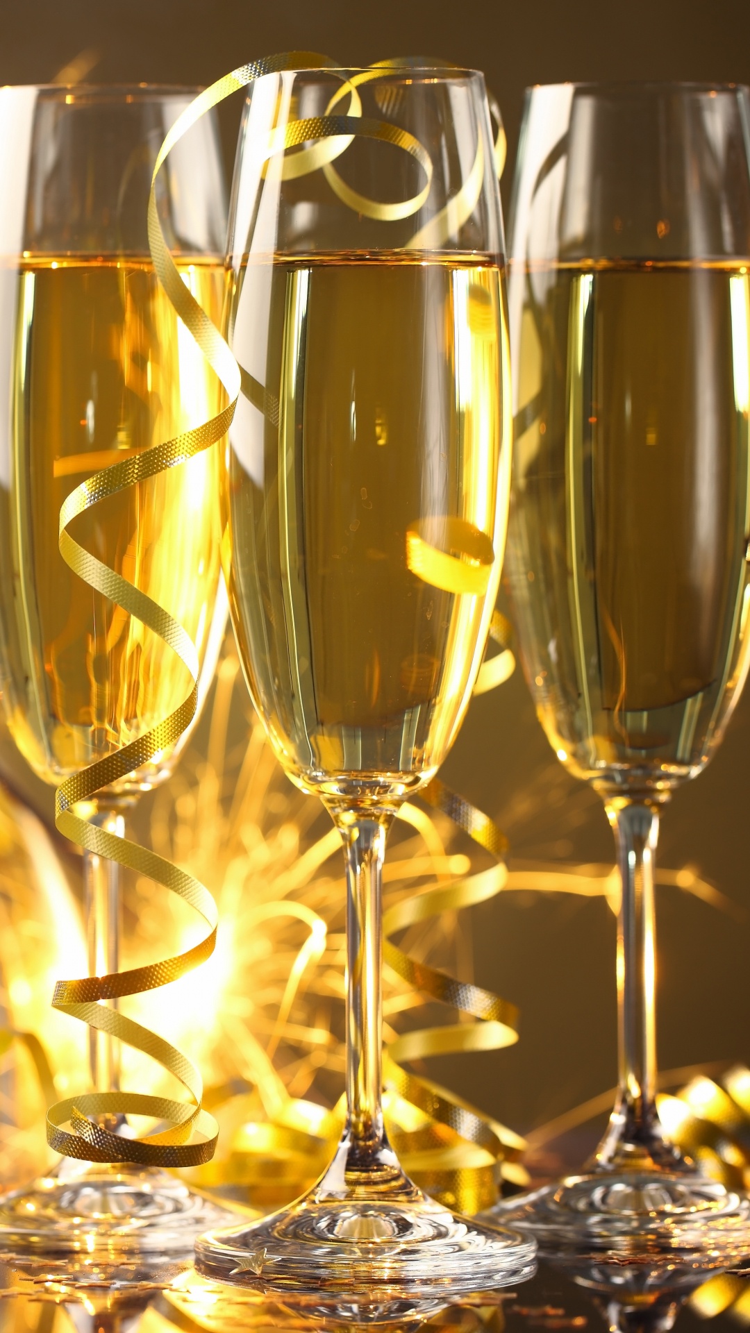 Champagne, New Year, New Years Eve, New Years Day, Drink. Wallpaper in 1080x1920 Resolution