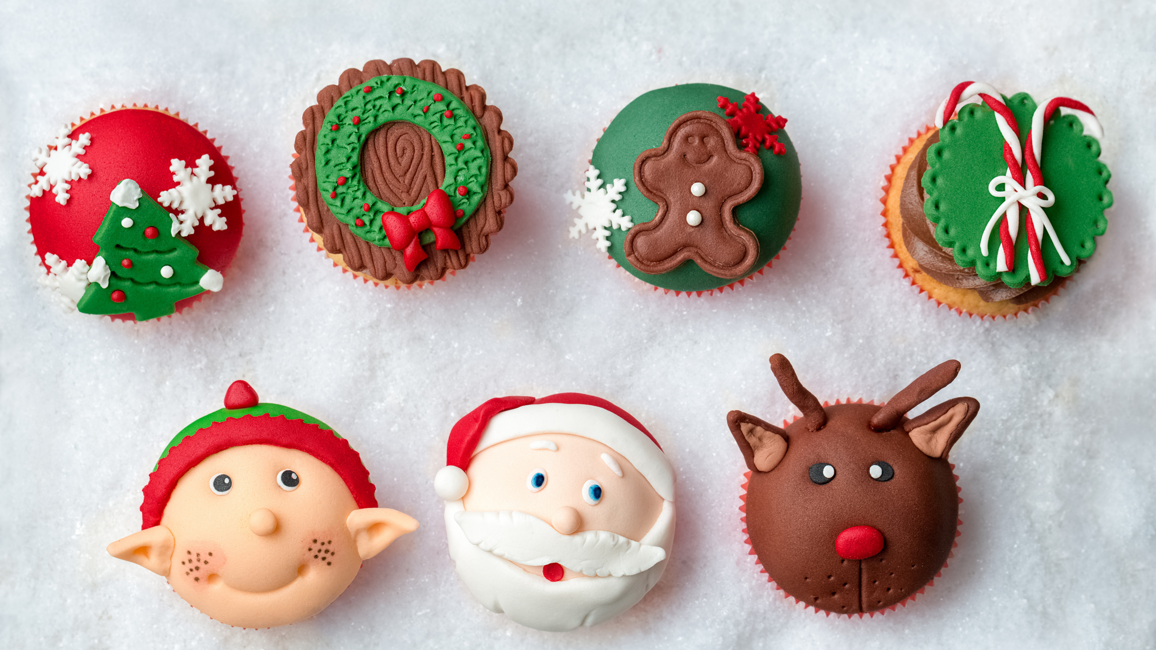 New Year, Christmas, Decorating Christmas Mini Cupcakes, Cupcake, Christmas Day. Wallpaper in 3840x2160 Resolution
