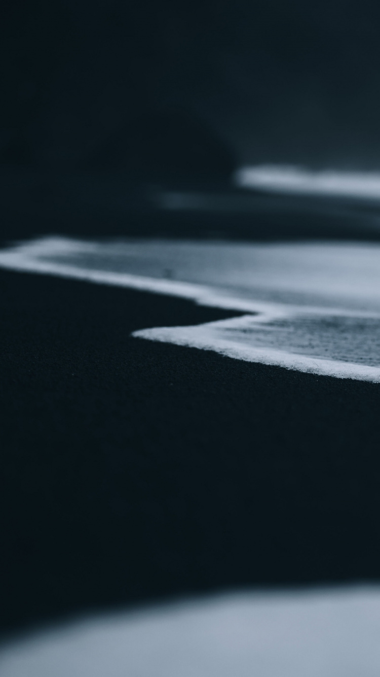 Reflection, Earth, Atmosphere of Earth, Water, Automotive Tire. Wallpaper in 750x1334 Resolution