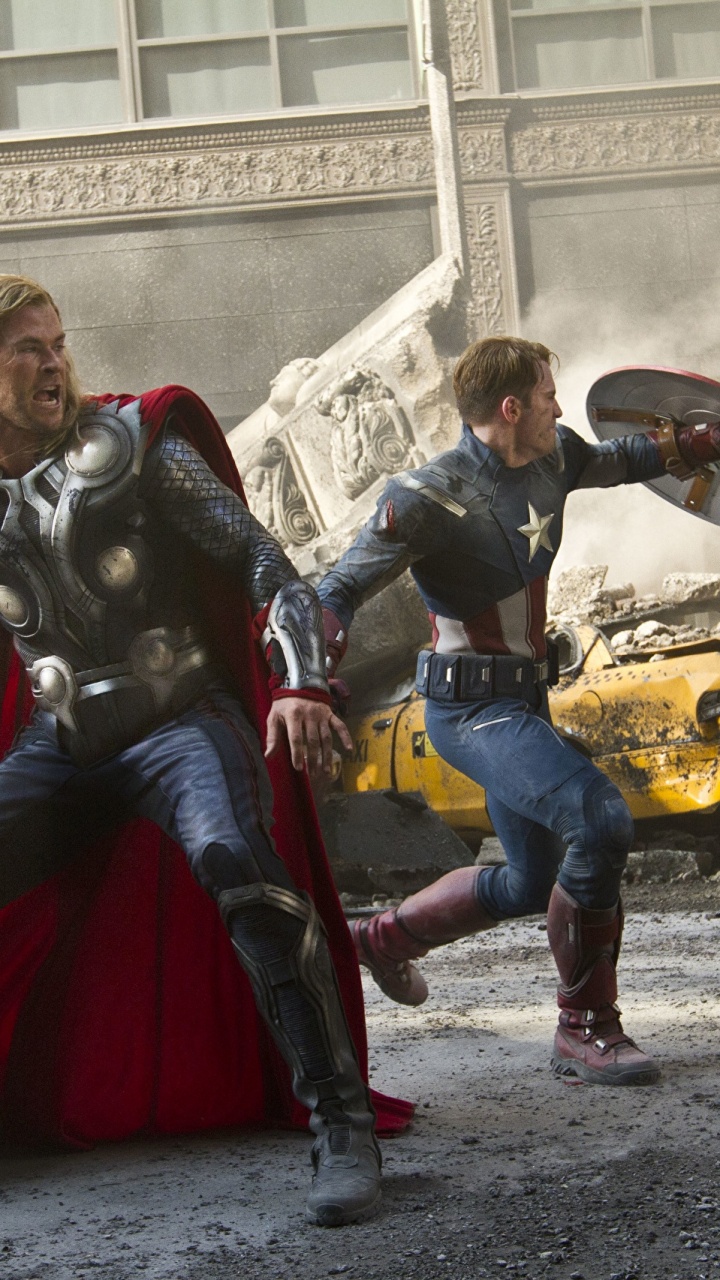 Mujer, En, Vestido Rojo, Tenencia, Rifle Negro. Wallpaper in 720x1280 Resolution