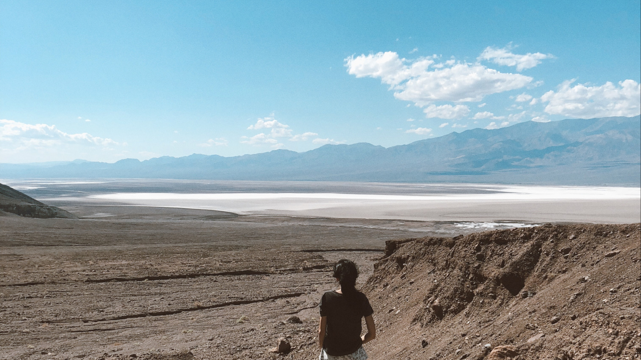 Les Desserts, Sol, Sand, Badlands, Eoliennes Relief. Wallpaper in 1280x720 Resolution