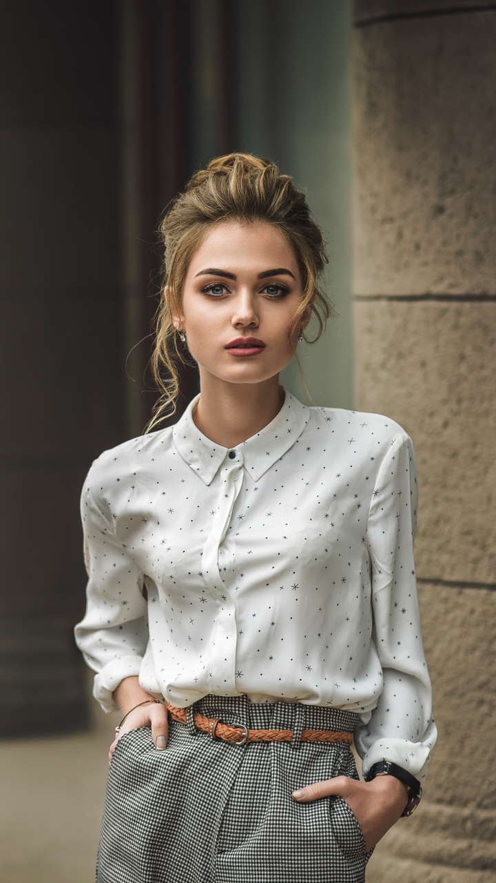 Mode, Stehend, Jeans, Street Fashion, Jean. Wallpaper in 720x1280 Resolution