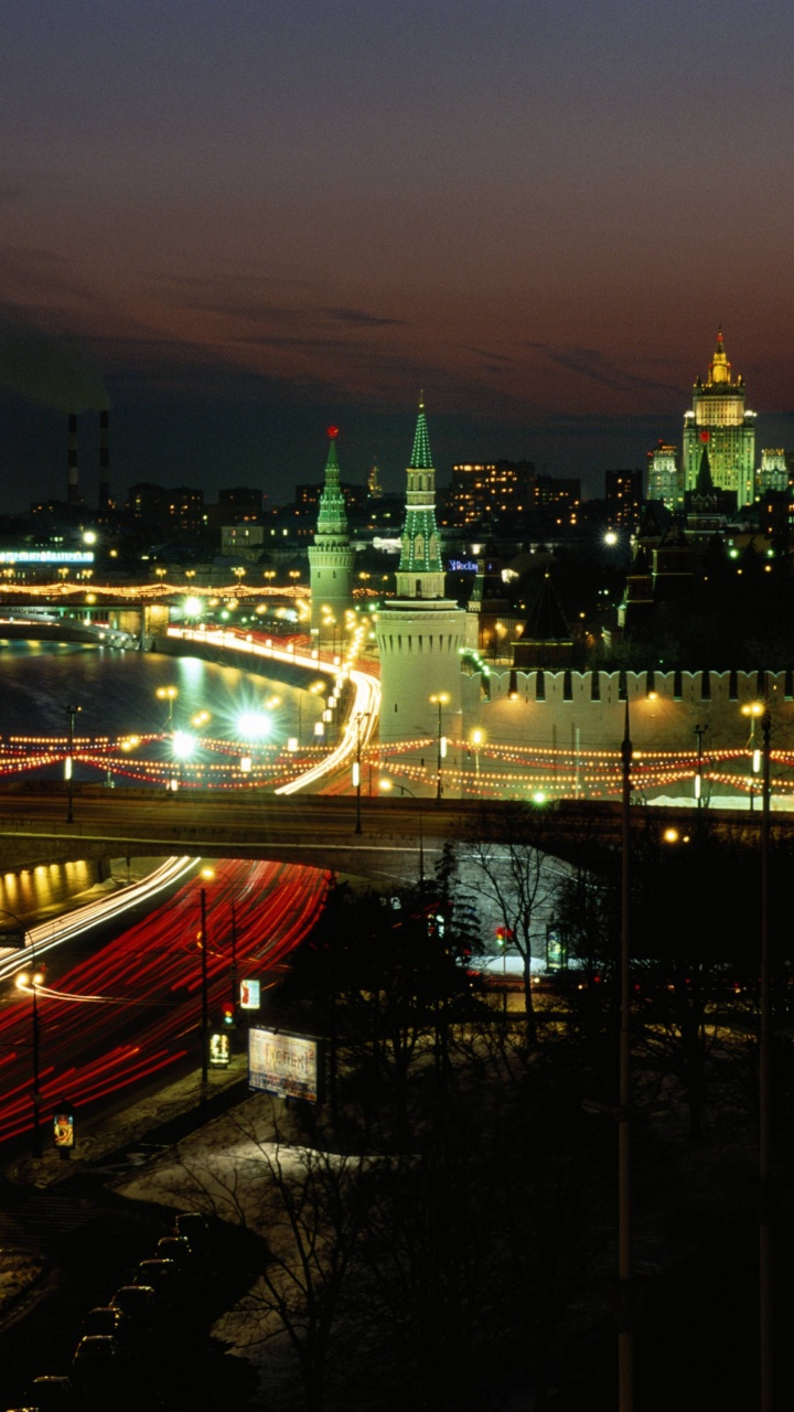 Skyline Der Stadt Bei Nacht Night. Wallpaper in 720x1280 Resolution