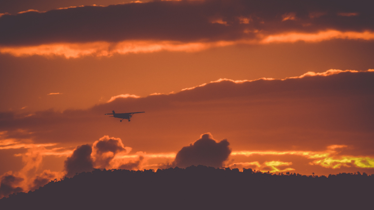 Airplane, Flight, Afterglow, Cloud, Sunset. Wallpaper in 1280x720 Resolution