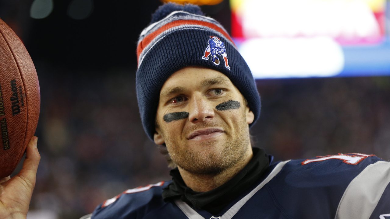 Man in Black and White Adidas Jacket. Wallpaper in 1280x720 Resolution